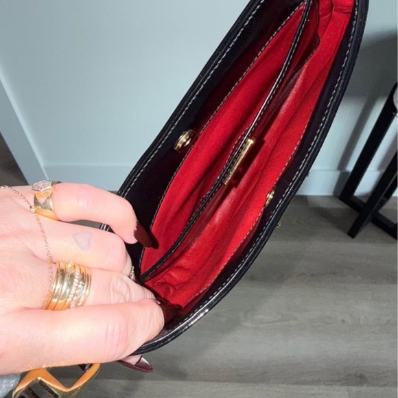 Prada Cleo patent leather bag with gold hardware - Picture 3 of 9